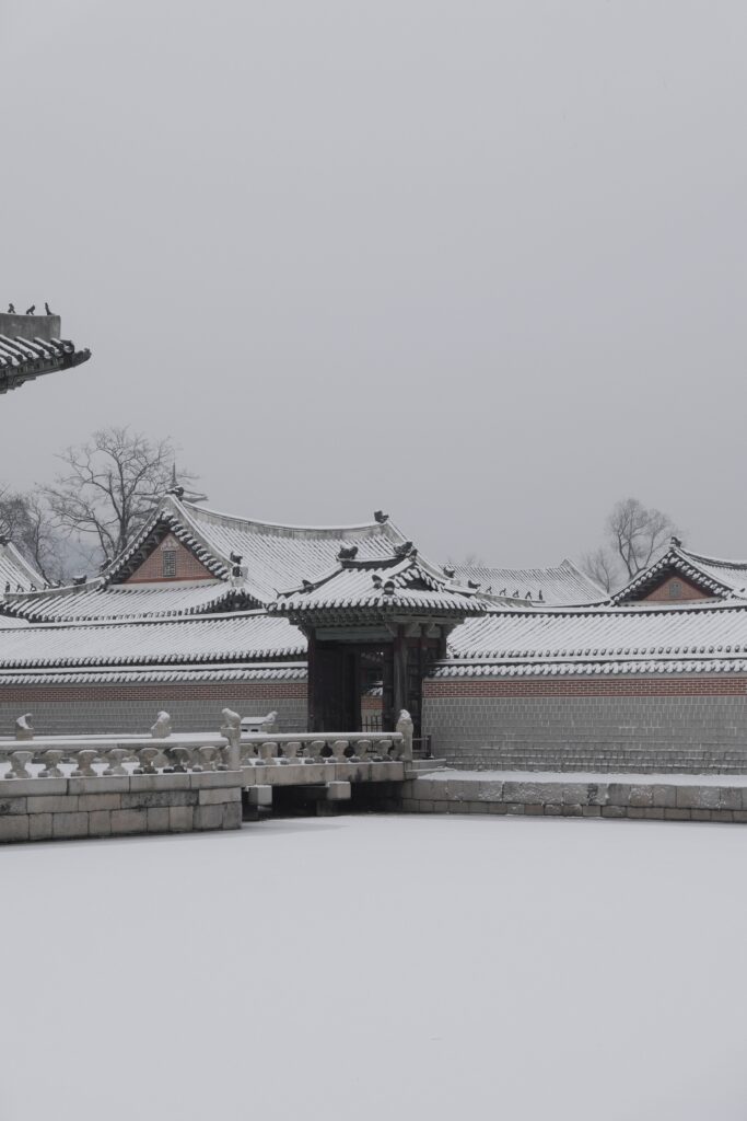 Korean palace in winter.